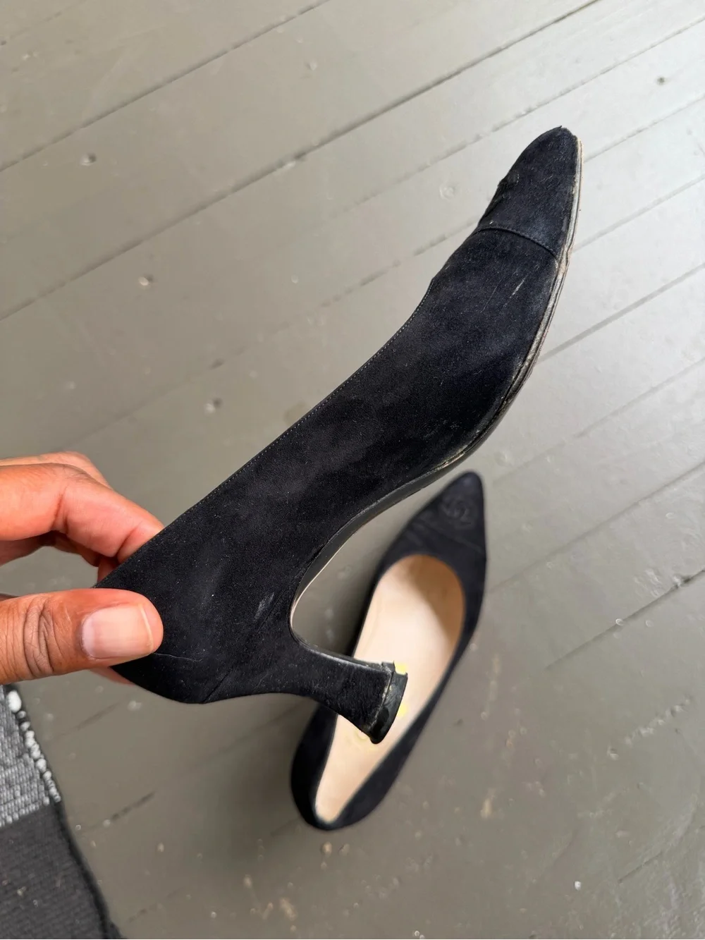 CHANEL classic pointed